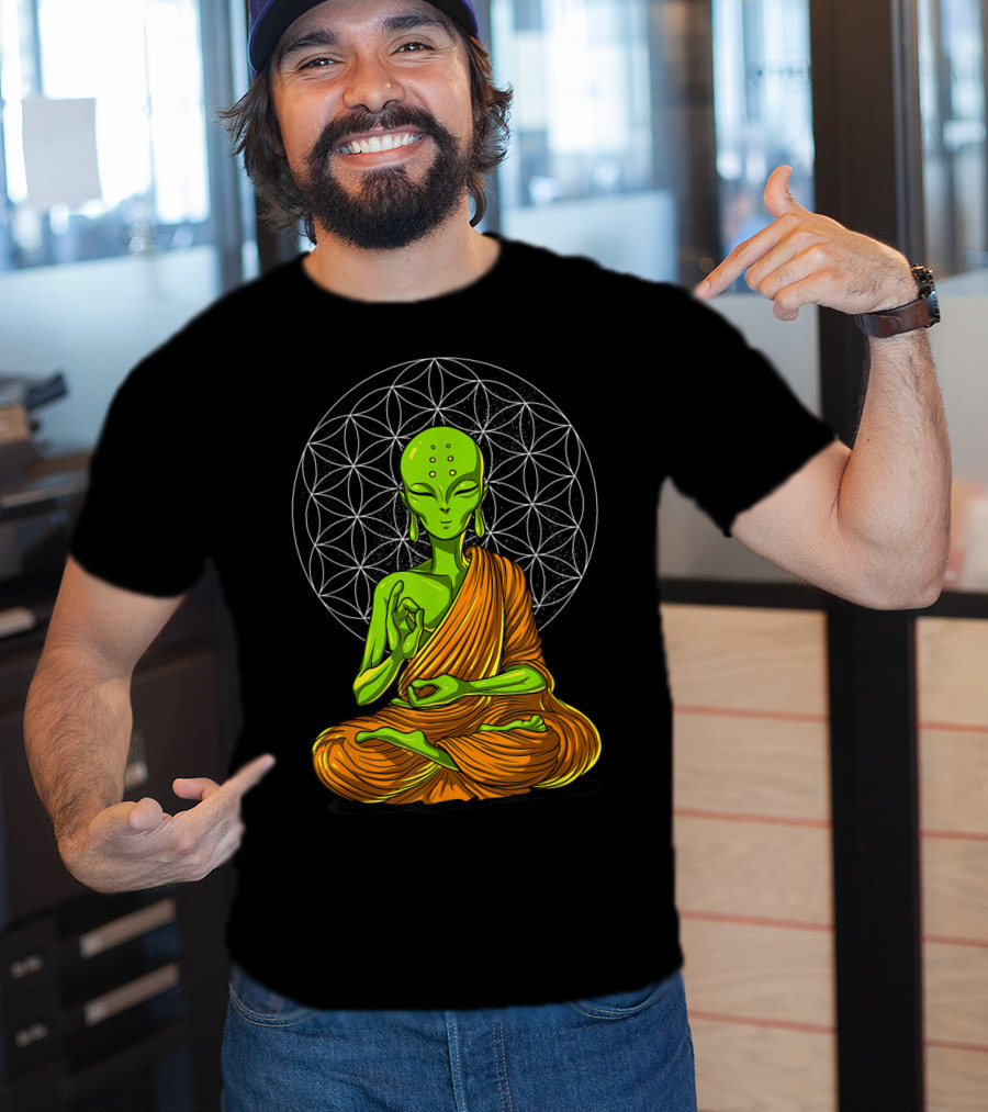 Alien Yoga Meditation Zen Namaste Buddha With Mandala Background T-Shirt