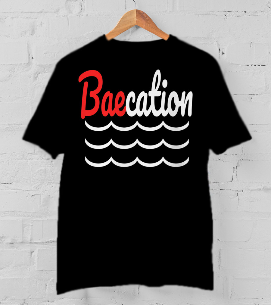 Baecation Waves Design Vacation T-Shirt
