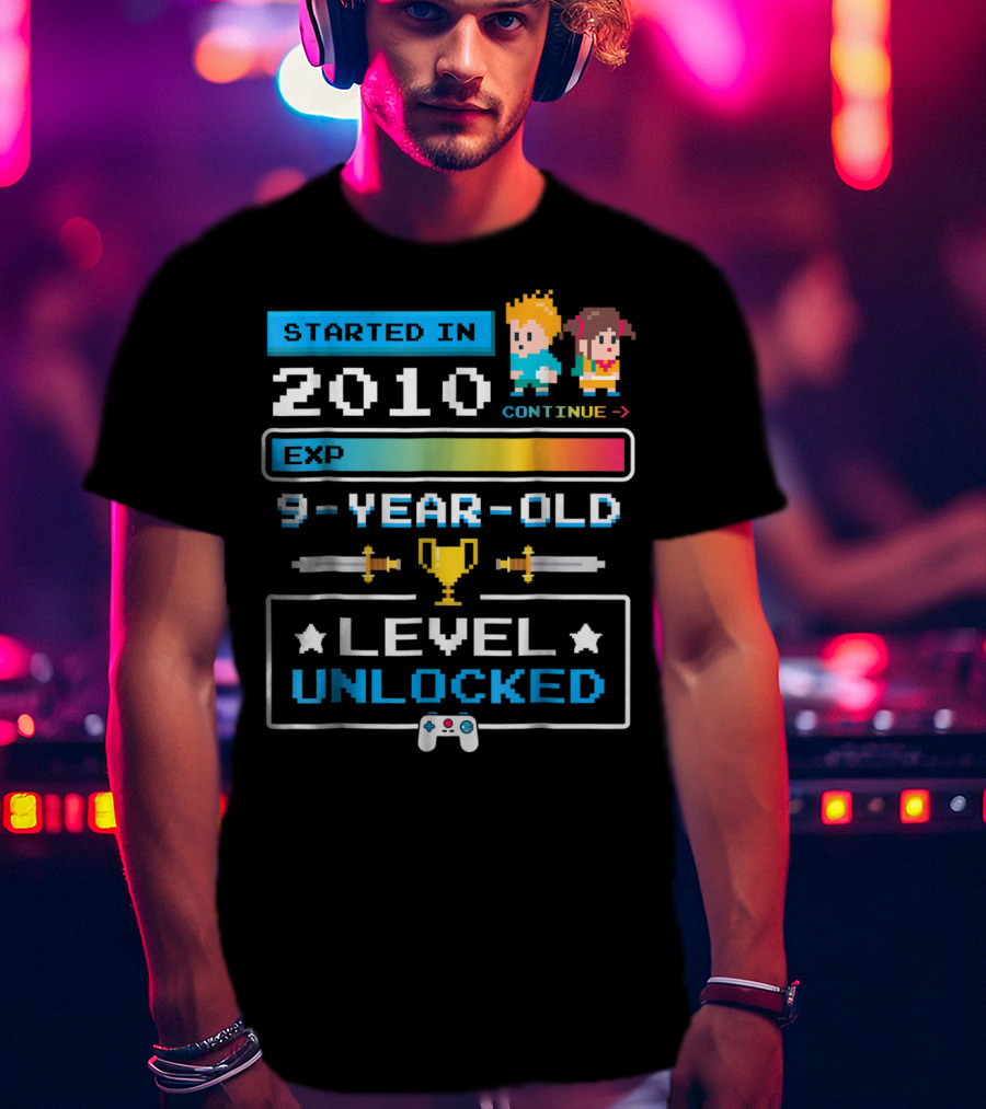 Started In 2010 9 Year Old Level Unlocked Gamer EXP Trophy T-Shirt
