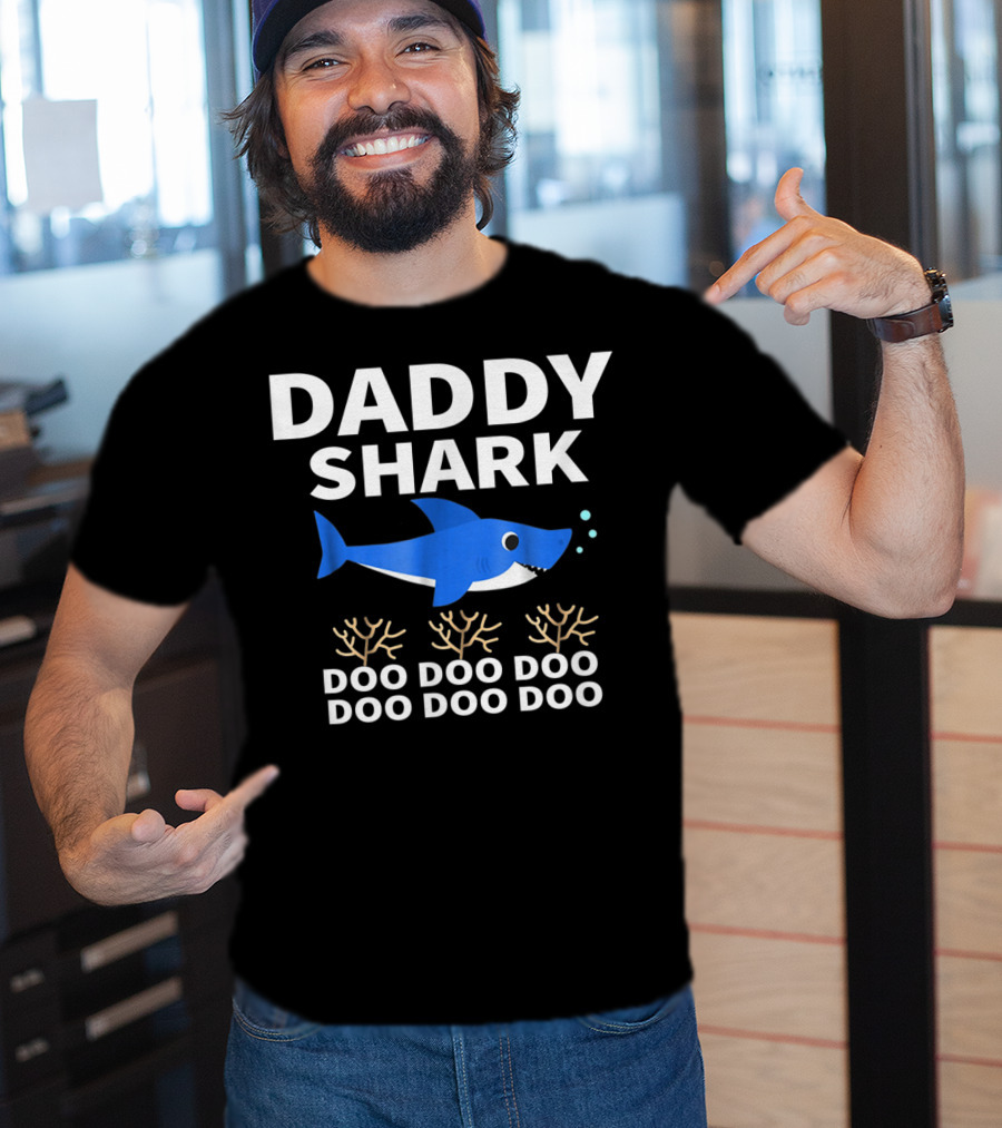 Daddy Shark Doo Doo Father's Day From Wife Son T-Shirt
