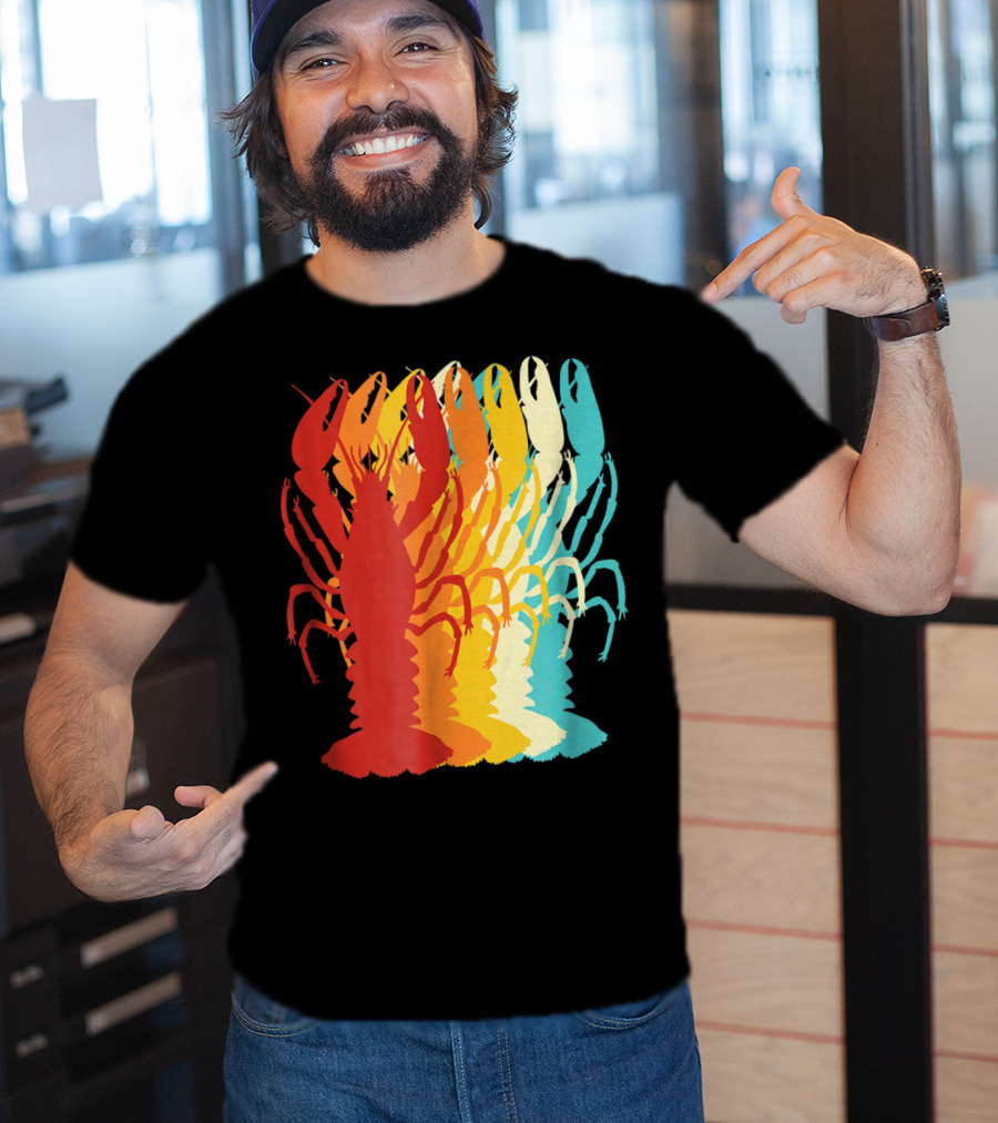Retro Crawfish Rainbow Cajun Crayfish Novelty T-Shirt
