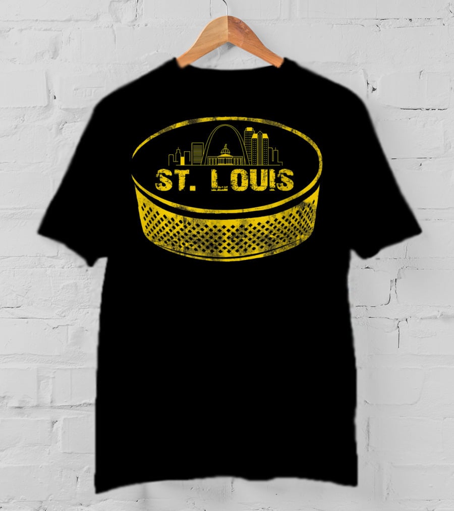 St Louis Missouri Cityscape Hockey Puck Retro T-Shirt