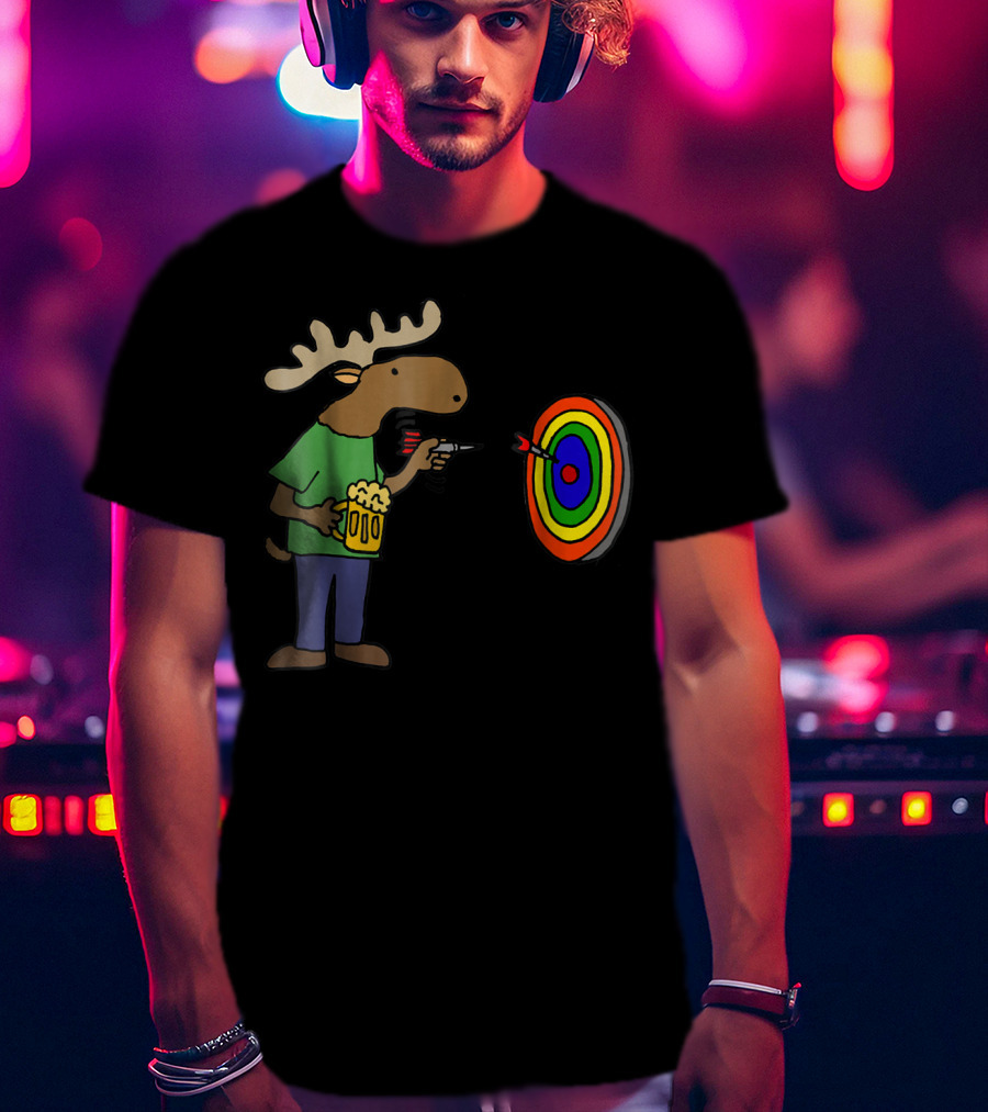 SmileteesHob Funny Moose With Beer Throwing Darts At Colorful Target T-Shirt