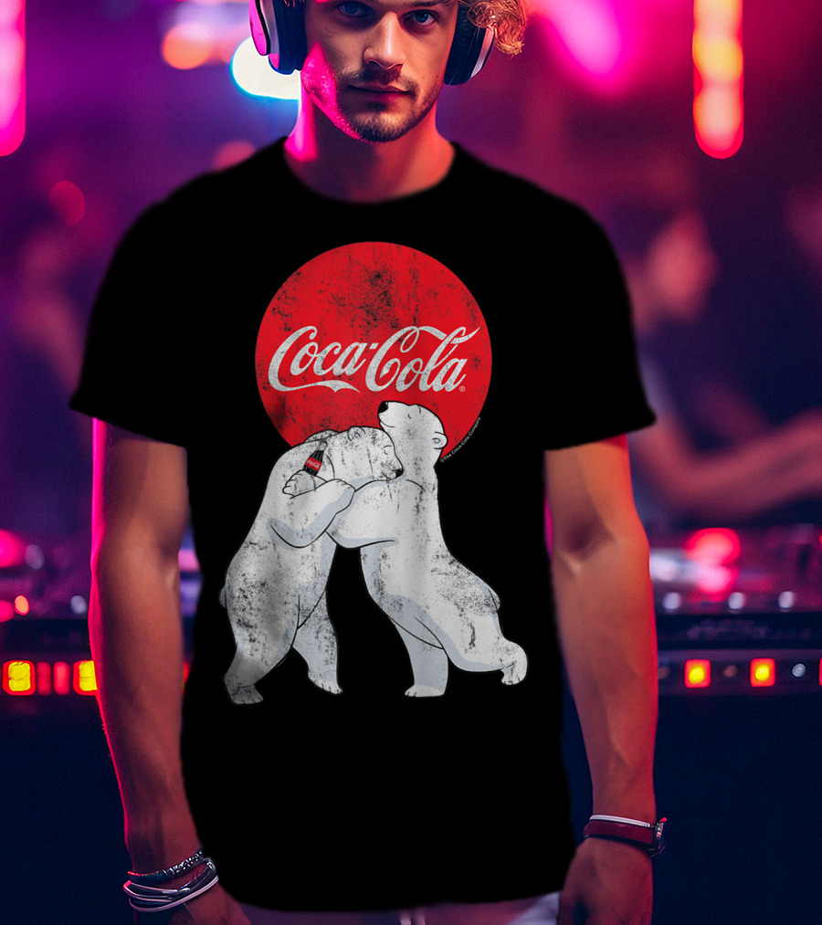 Coca-Cola Christmas Polar Bears Hugging With Red Circle Classic BL T-Shirt