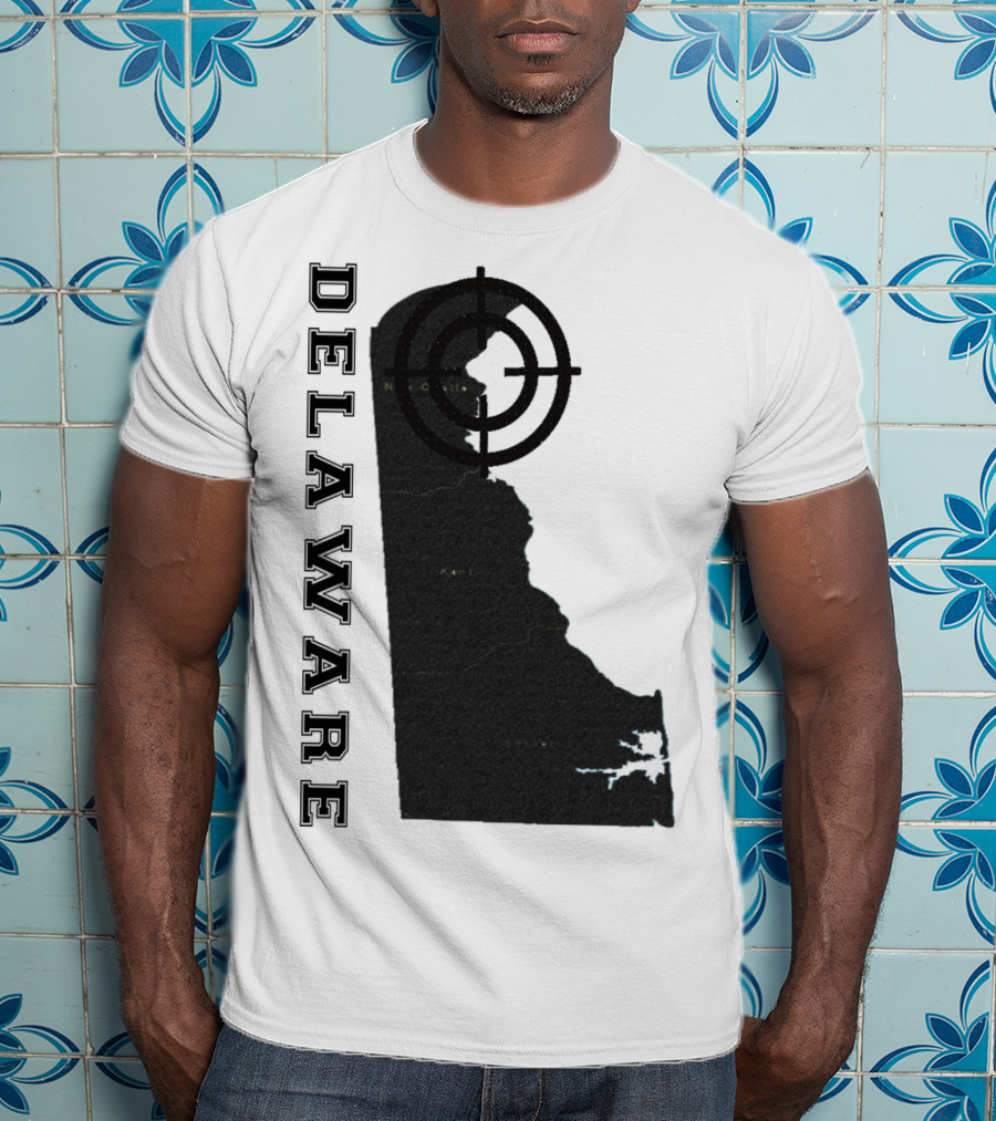 Delaware Maps Vintage Classic Style With Compass Target T-Shirt