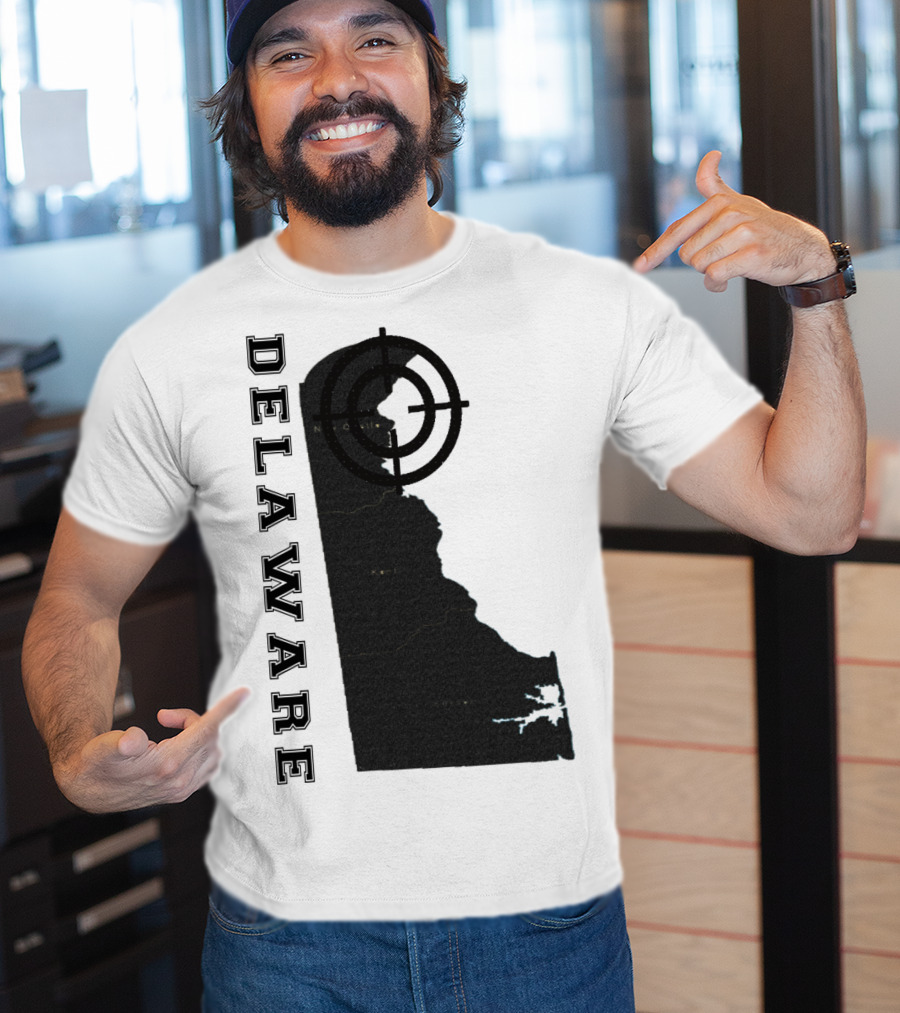 Delaware Maps Vintage Classic Style With Compass Target T-Shirt