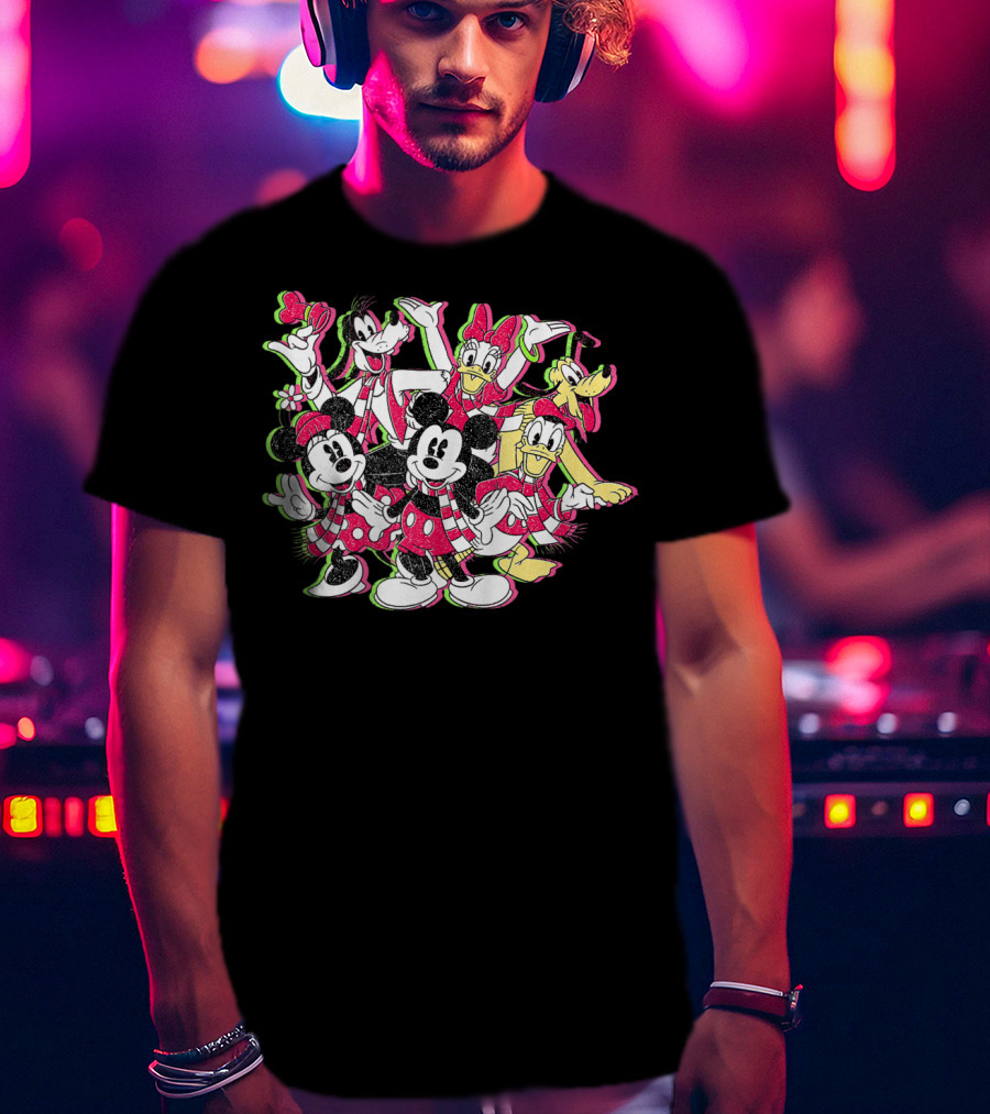 Disney Classic Characters Featuring Mickey Minnie Donald Goofy And Daisy T-Shirt