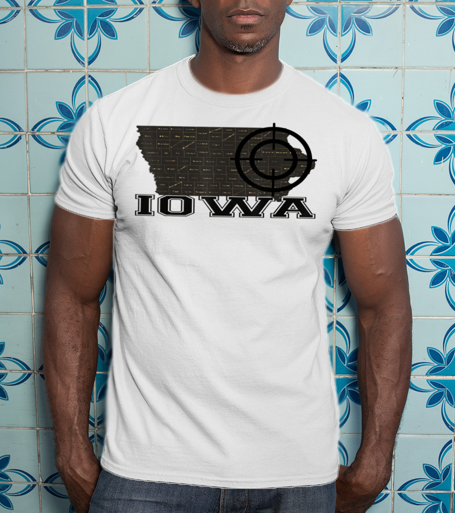 Iowa Map Vintage Fun Black With Target Overlay T-Shirt