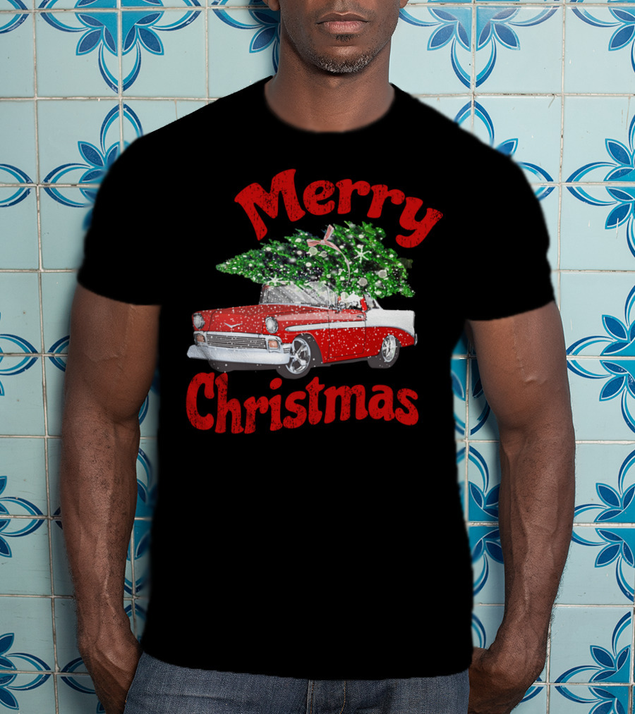 Merry Christmas Vintage Classic Car With Christmas Tree T-Shirt