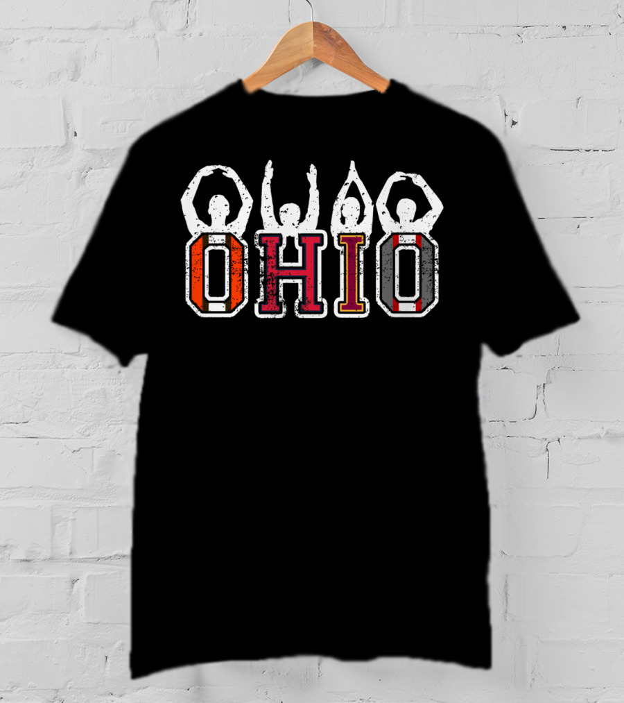 Cleveland Columbus Vintage Ohio Sports Inspired Letters T-Shirt