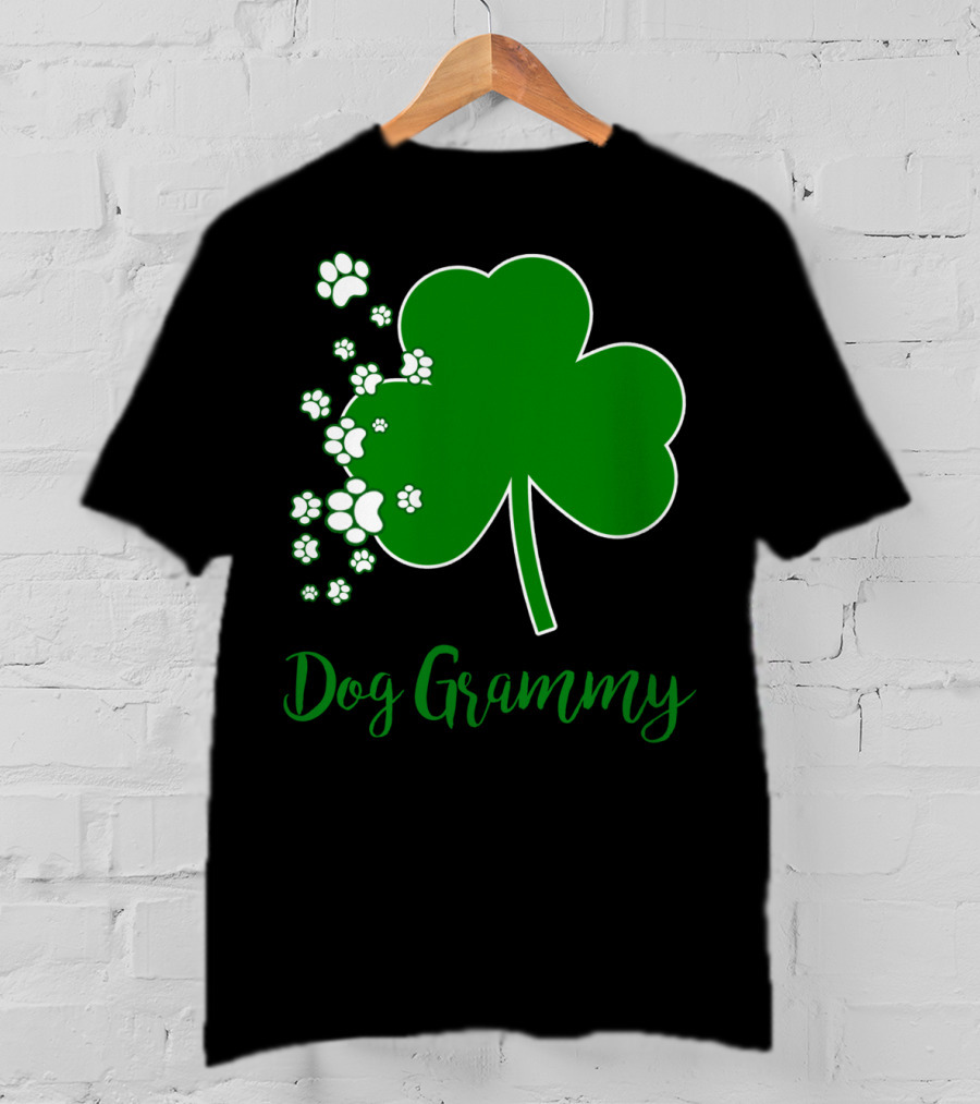 Dog Grammy Irish Shamrock With Paw Prints Best Grandmother's T-Shirt