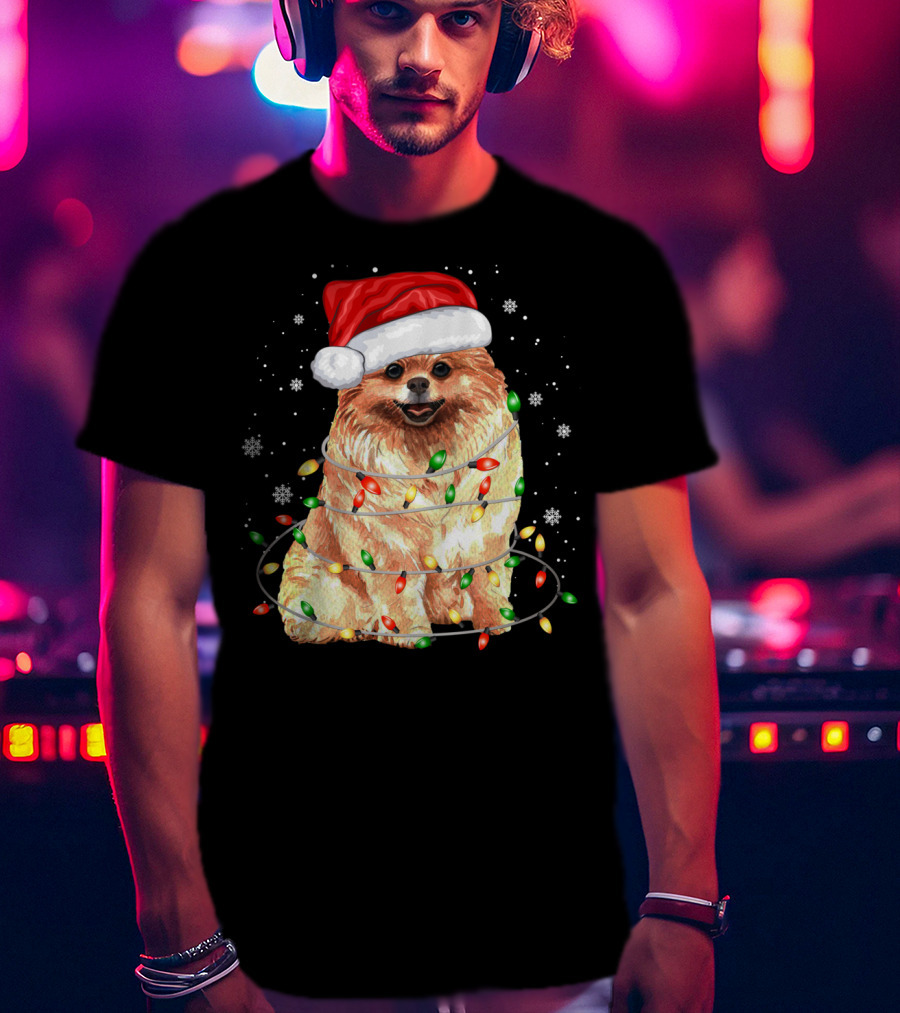 Pomeranian In Santa Hat With Christmas Lights And Snowflakes T-Shirt