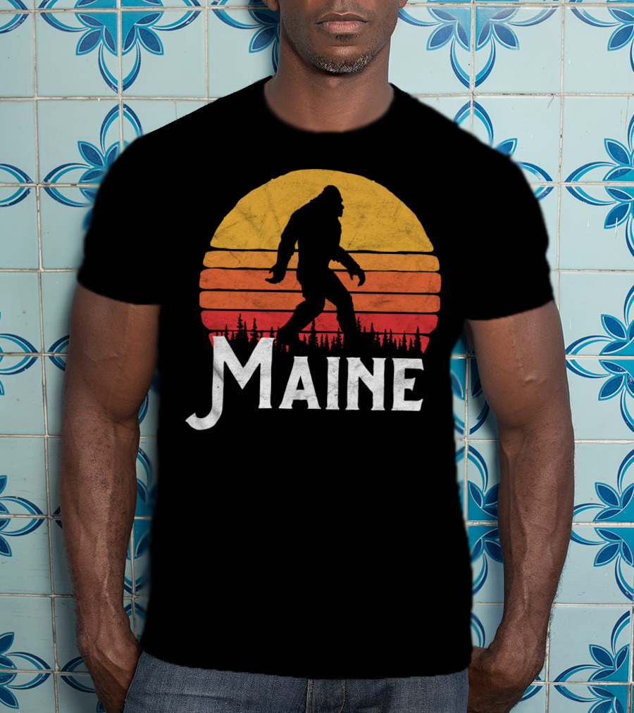 Maine Bigfoot Silhouette Retro Sun Believe T-Shirt