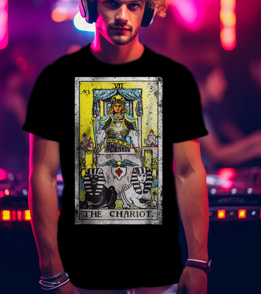 VII The Chariot Tarot Card T-Shirt