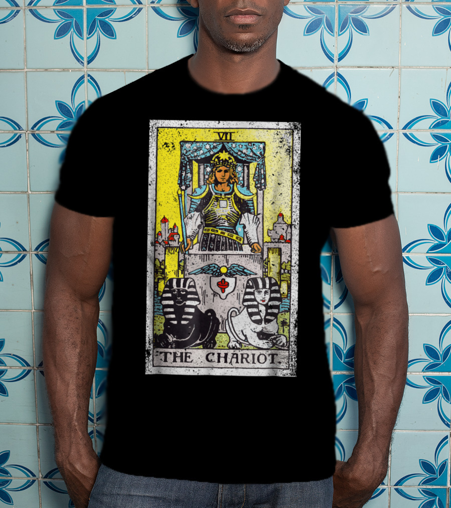 VII The Chariot Tarot Card T-Shirt