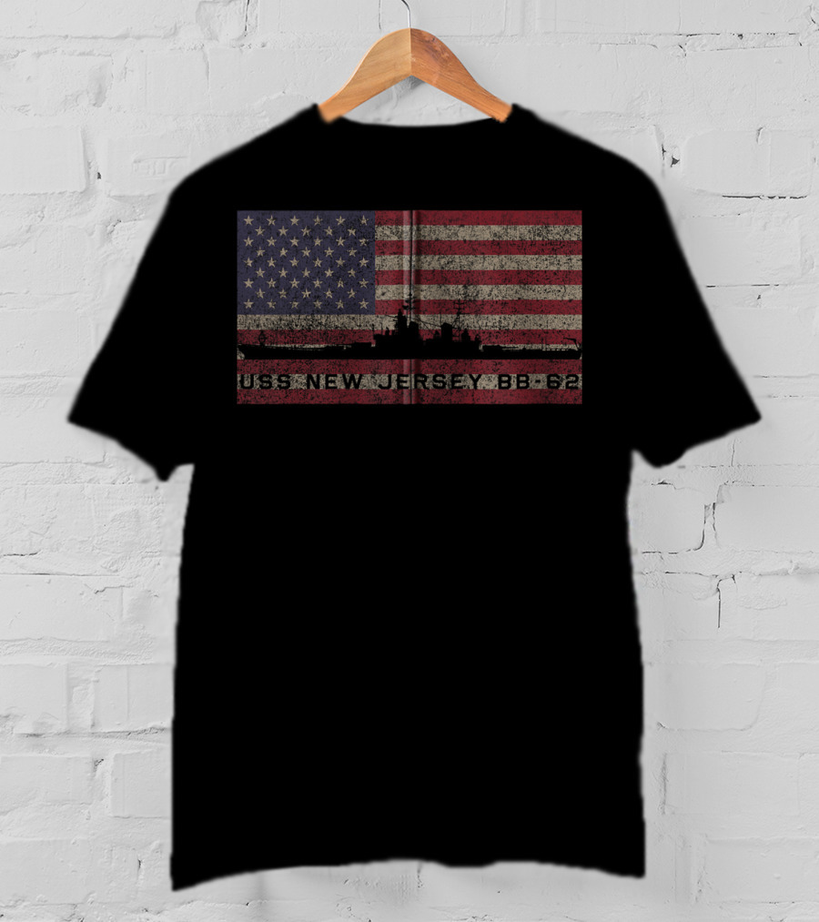 American Flag USS New Jersey BB 62 Battleship Silhouette USA T-Shirt