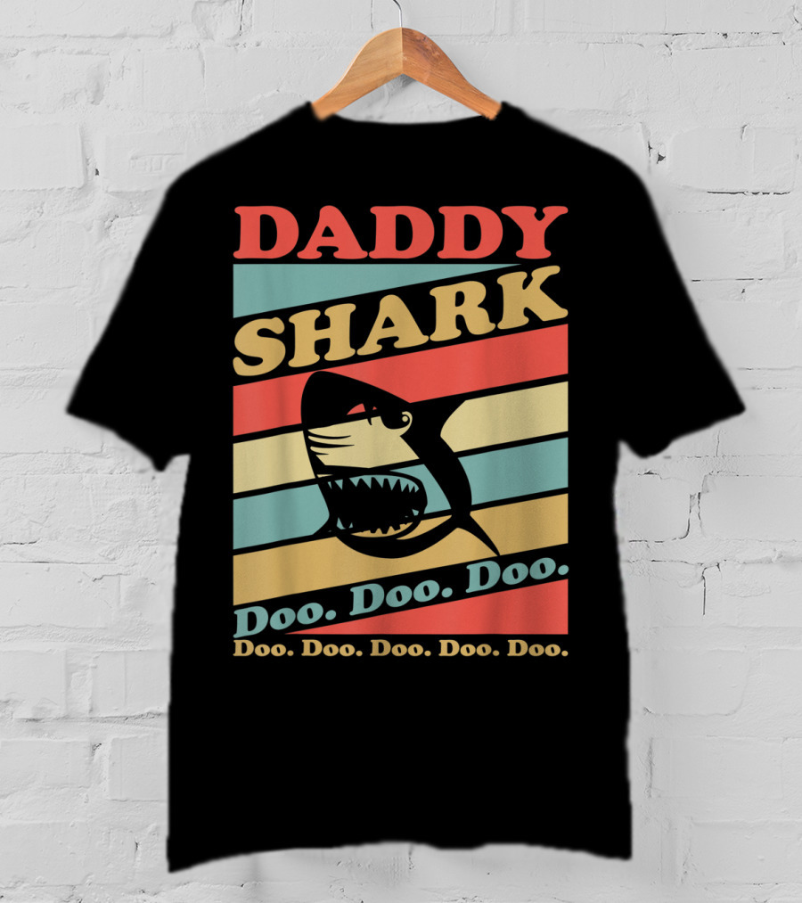 DADDY SHARK Doo Doo Doo Doo Doo Doo Retro Vintage Stripes T-Shirt
