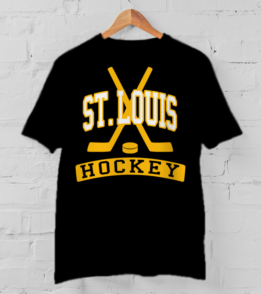 St. Louis Hockey Vintage Crossed Sticks And Puck T-Shirt