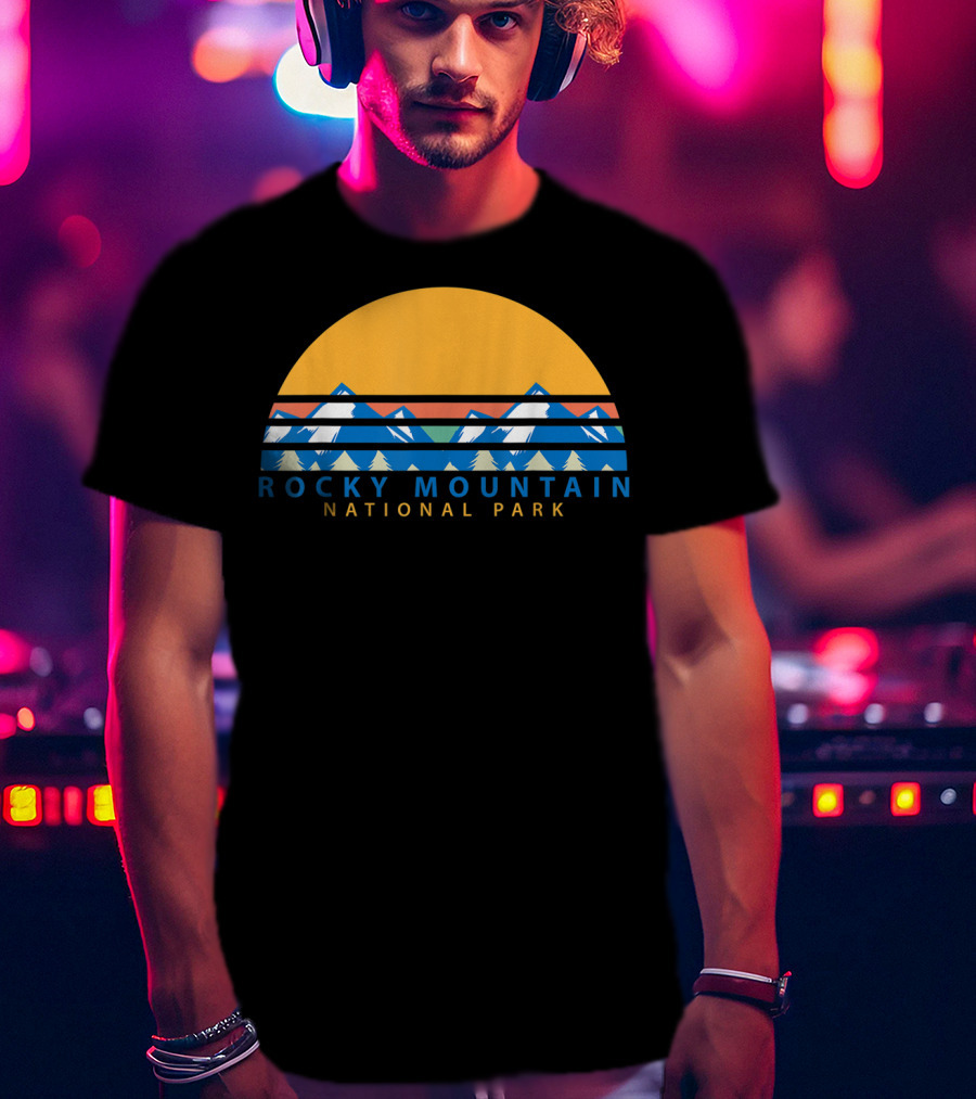 Rocky Mountain National Park Colorado Sunset Peaks Retro Vintage T-Shirt