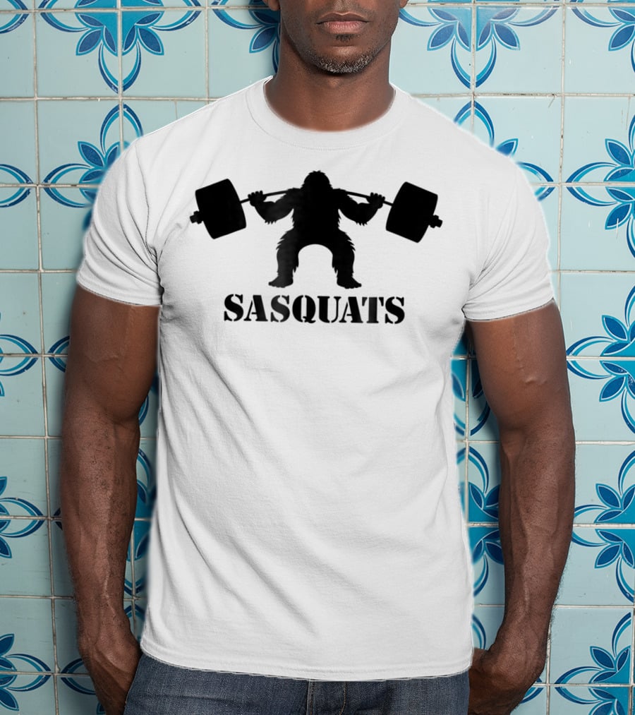 Sasquats Sasquatch Bigfoot Doing Squats With Weights T-Shirt
