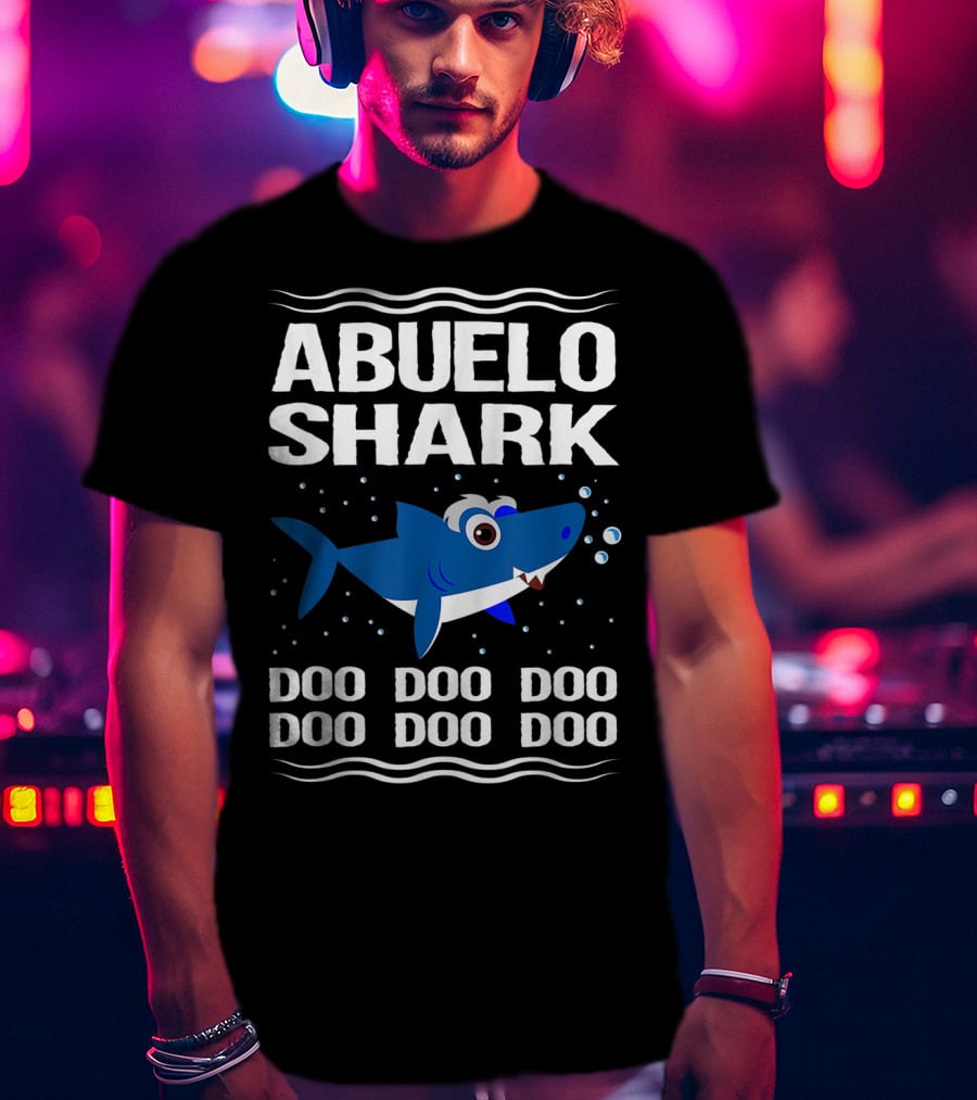Abuelo Shark Doo Doo Doo Song Meme Grandpa Shark With Bubbles T-Shirt