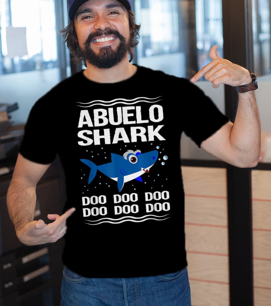 Abuelo Shark Doo Doo Doo Song Meme Grandpa Shark With Bubbles T-Shirt