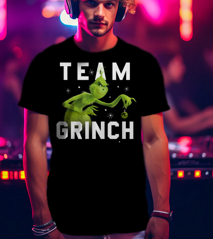 Team Grinch Drseuss The Grinch Holding T-Shirt