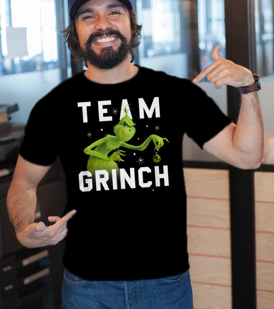 Team Grinch Drseuss The Grinch Holding T-Shirt