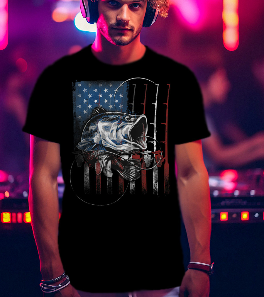Fishing American Flag Vintage USA Bass Rods Stars Stripes T-Shirt