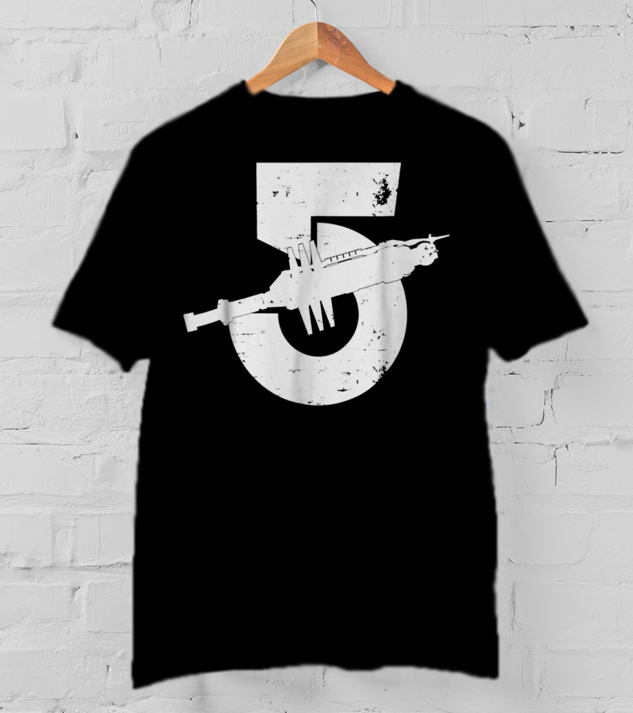 Babylon 5 Space Station Silhouette And Number 5 T-Shirt