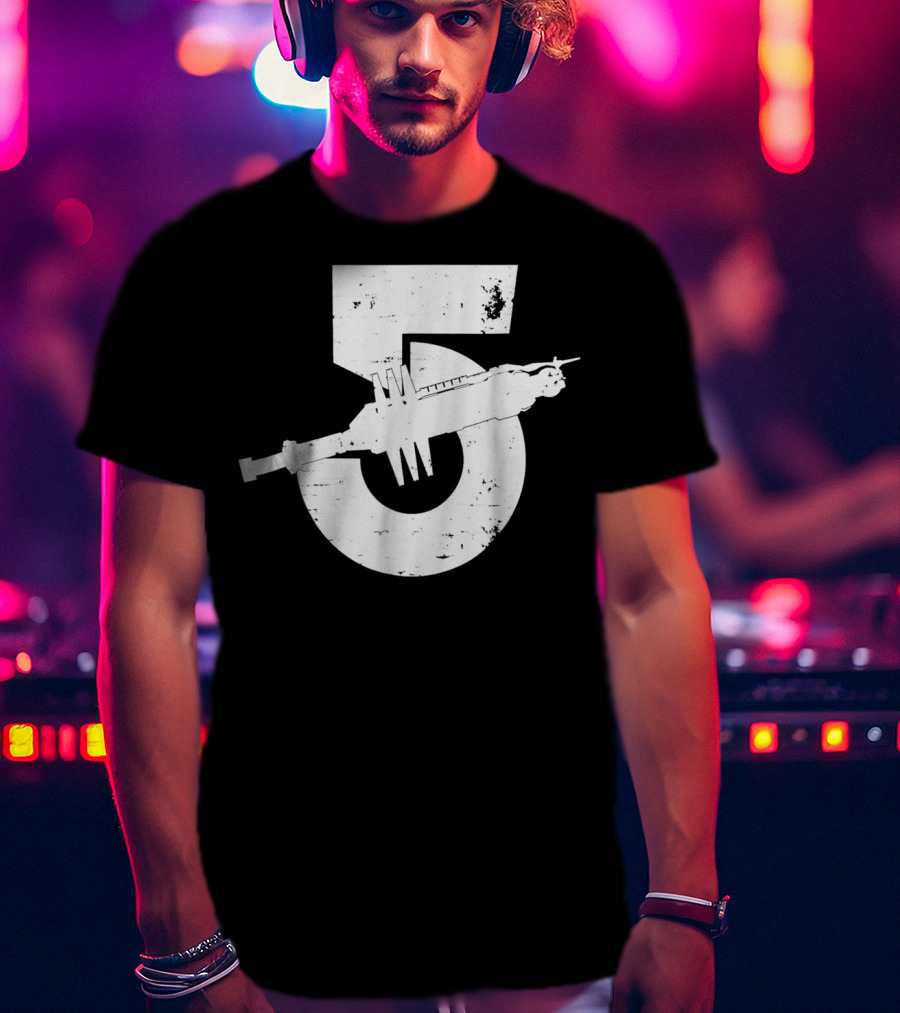 Babylon 5 Space Station Silhouette And Number 5 T-Shirt