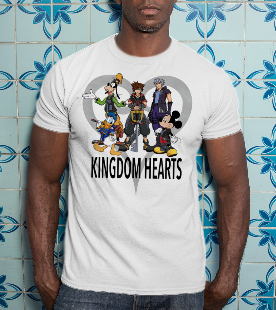 Kingdom Hearts III Characters With Heart Symbol Featuring Goofy Donald Mickey Sora Riku T-Shirt
