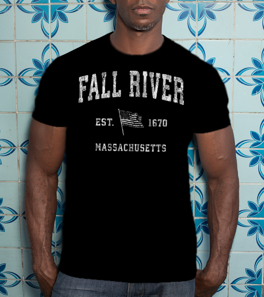 Fall River Massachusetts Est. 1670 Vintage US Flag T-Shirt