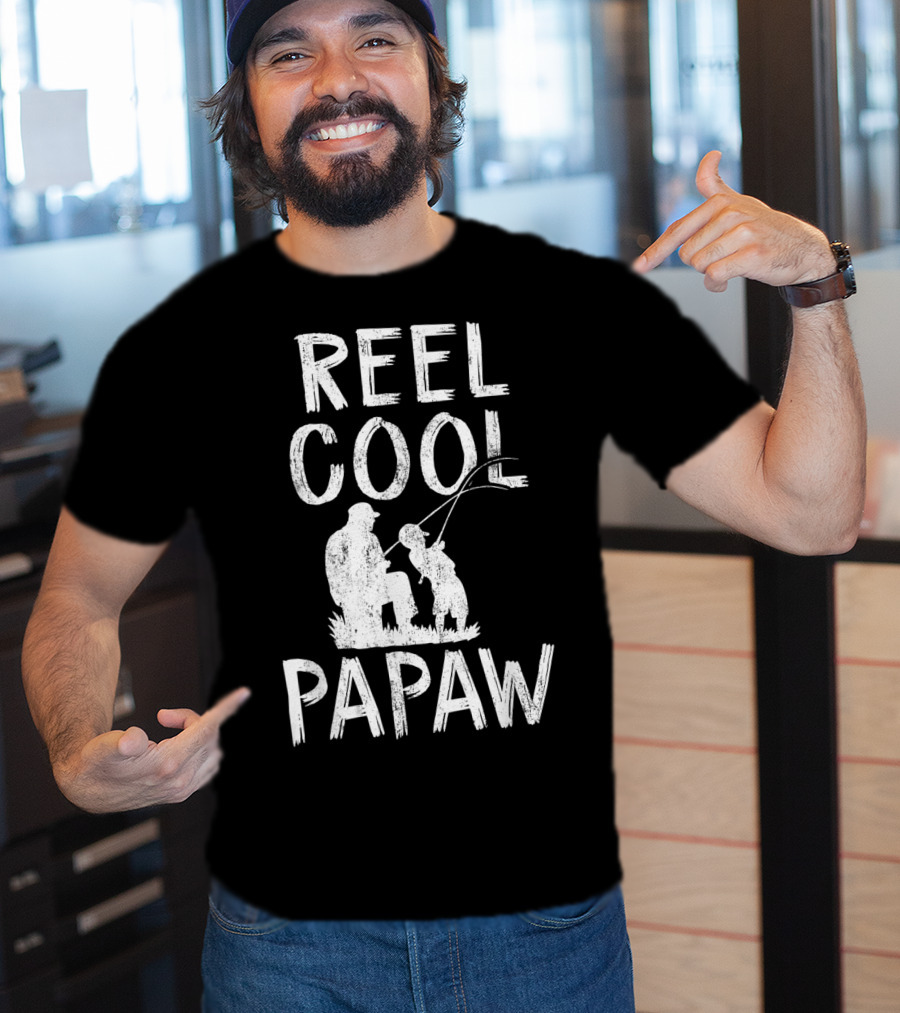 Reel Cool Papaw Father's Day Fishing T-Shirt