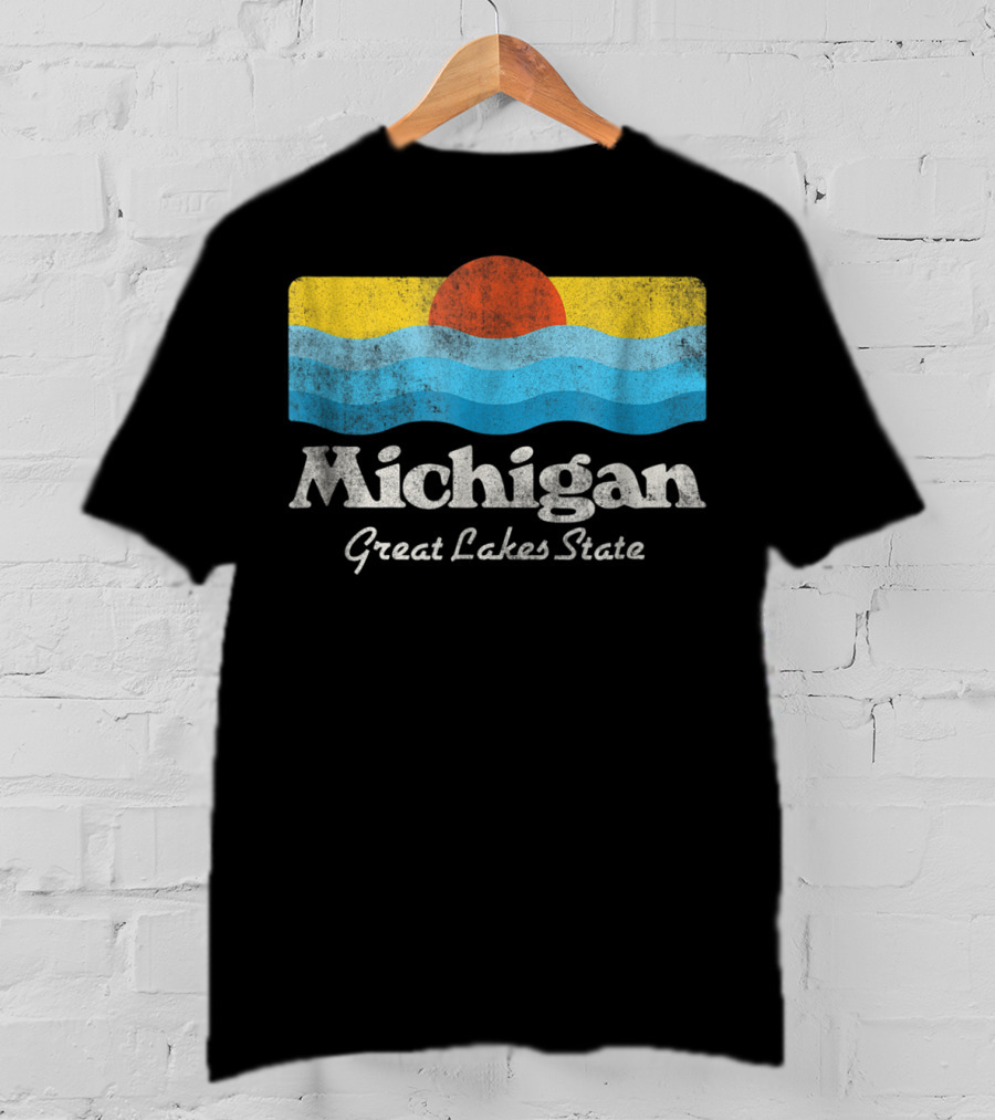 Michigan Great Lakes State Retro Sun And Waves T-Shirt