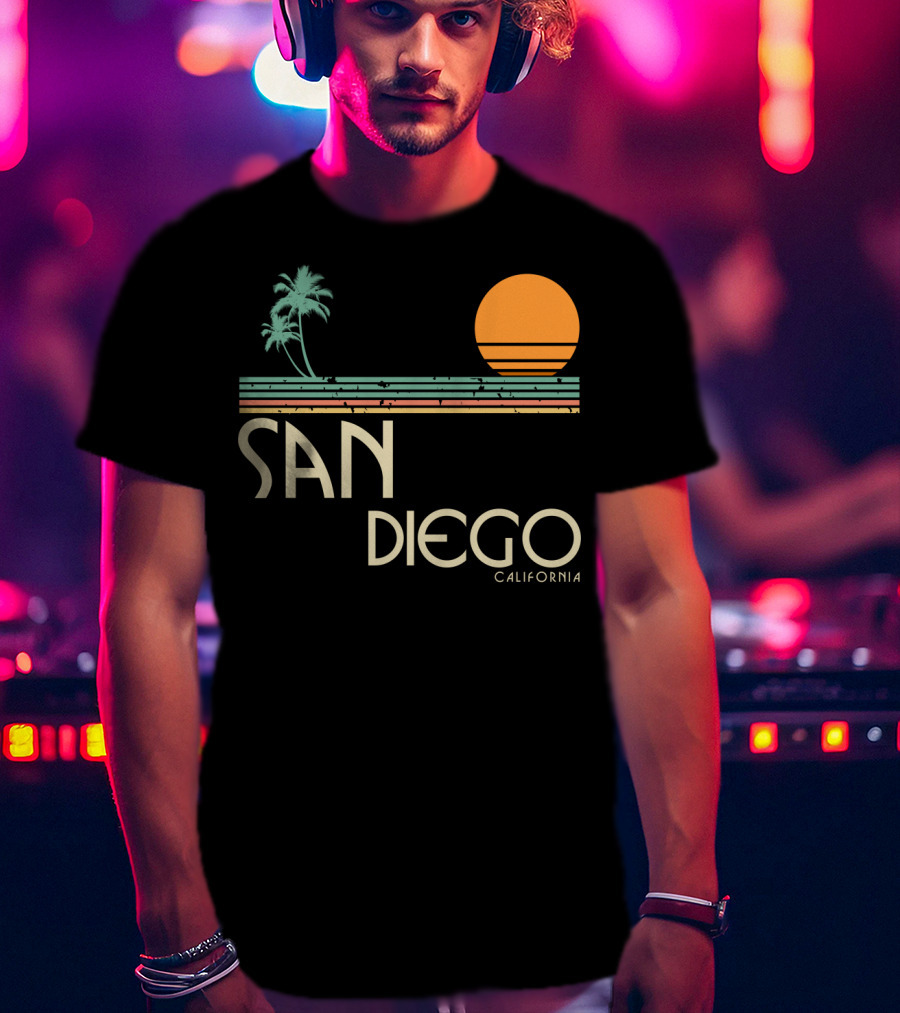 San Diego California Vintage Sunset Palm Trees T-Shirt