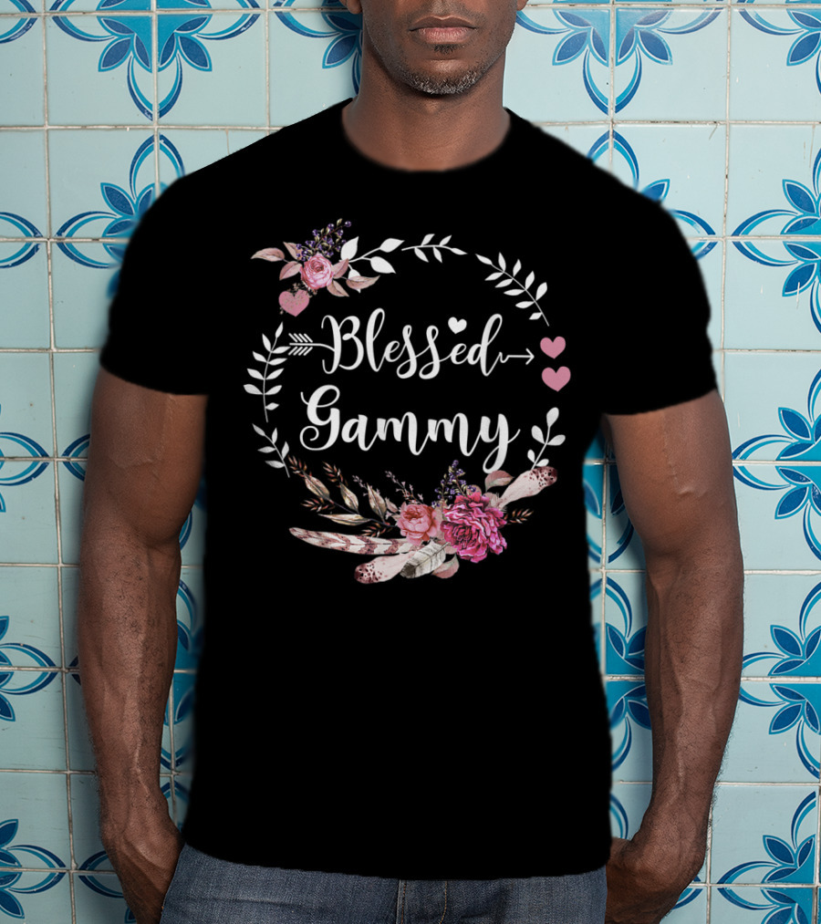 Blessed Gammy Floral Wreath With Pink Hearts And Flowers T-Shirt