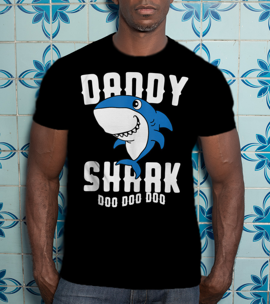 Daddy Shark Doo Doo Doo Husband Father's Day Gran T-Shirt