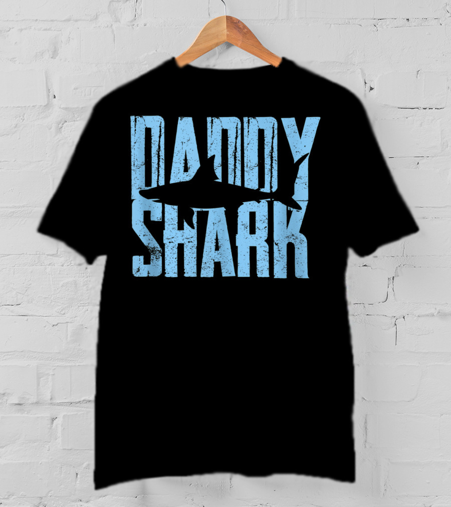 Daddy Shark Father's Day Gift Mens T-Shirt