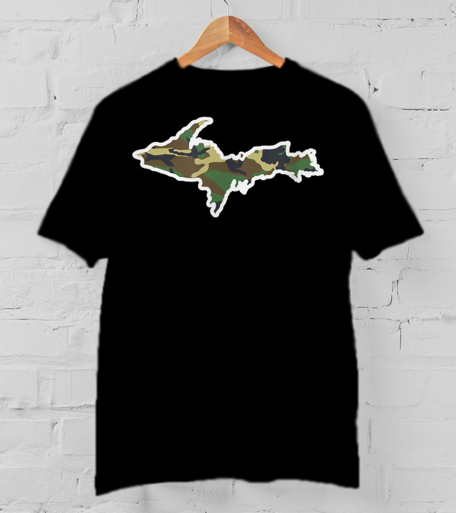 Michigan Upper Peninsula Camouflage Yooper Hunting Men's T-Shirt