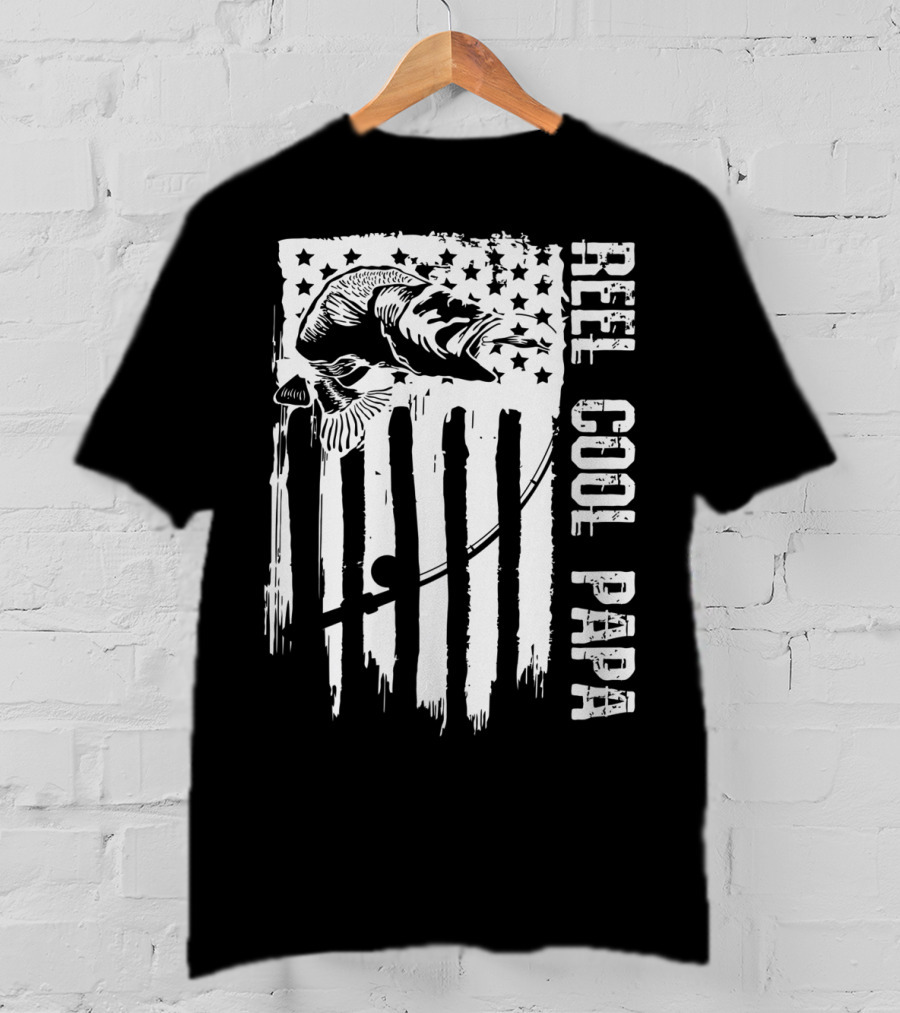 Reel Cool Papa Fishing Patriotic American Flag T-Shirt