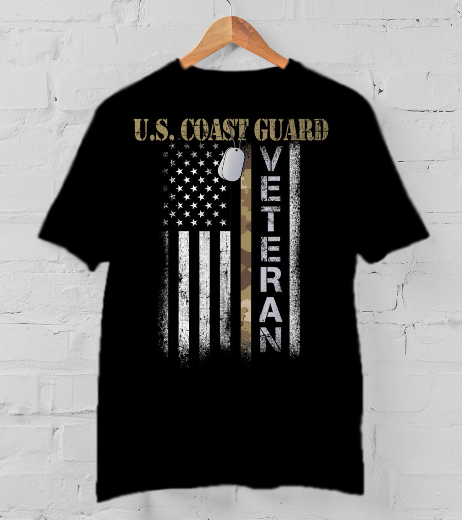 U.S. Coast Guard Veteran Vintage American Flag Camo T-Shirt