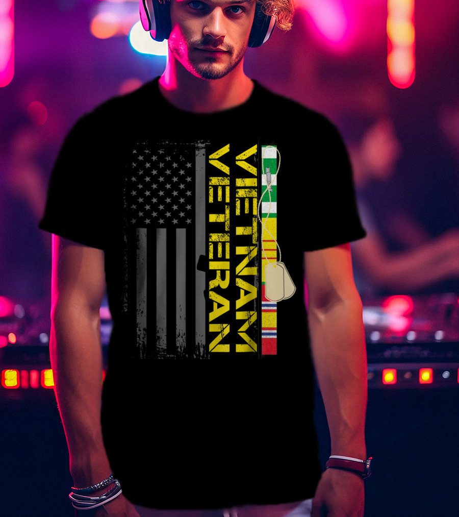 Vietnam Veteran US Flag Dog Tags Vietnam War T-Shirt