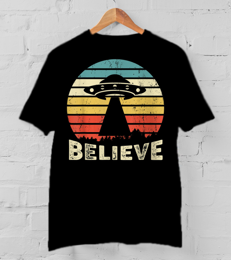 Vintage UFO Hunter Believe I Want To Believe Retro Alien T-Shirt