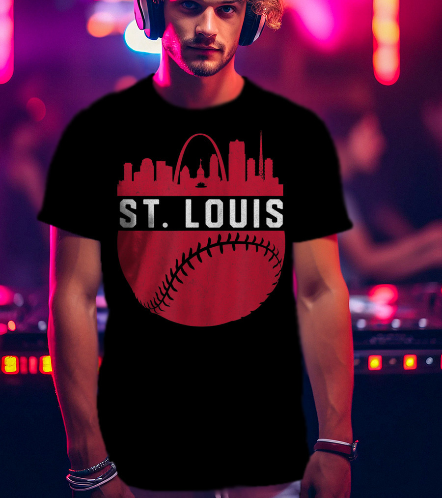 Vintage St Louis Missouri Skyline Baseball Arch T-Shirt
