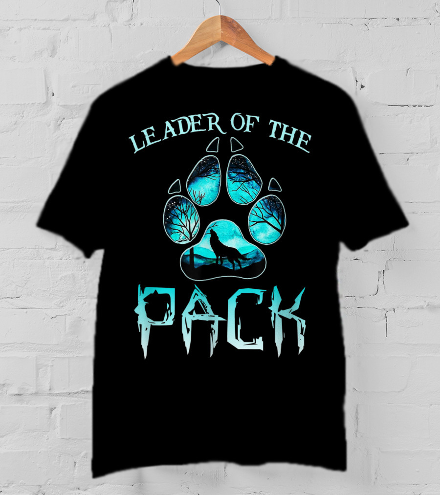 Leader Of The Pack Howling Wolf Silhouette In Pawprint For Dog And Pet Lovers T-Shirt