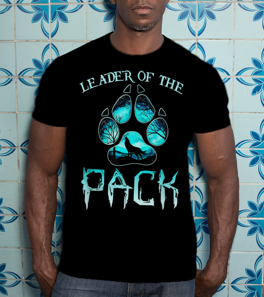 Leader Of The Pack Howling Wolf Silhouette In Pawprint For Dog And Pet Lovers T-Shirt