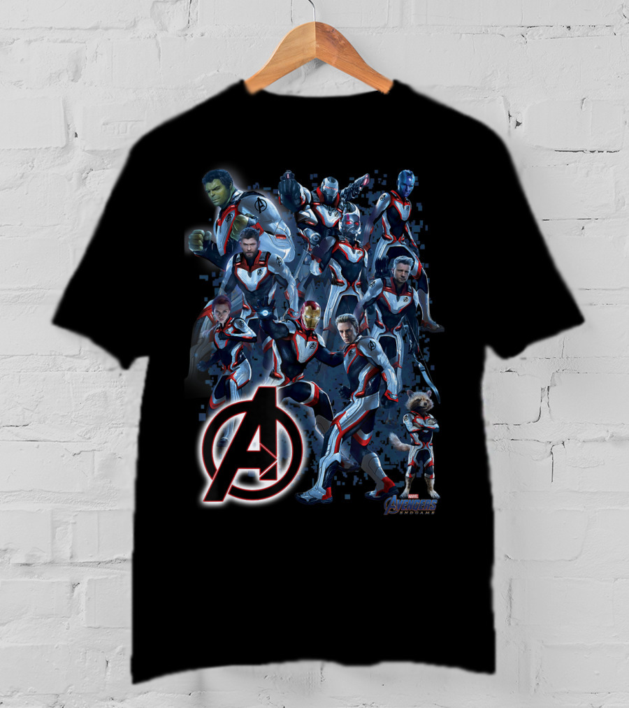 Marvel Avengers Endgame Quantum Suit Group With Avengers T-Shirt
