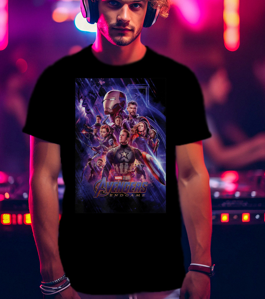 Marvel Studios Avengers Endgame Iconic Heroes Space Group Shot T-Shirt