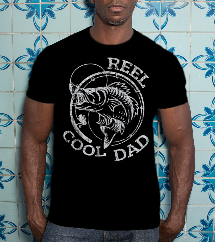 Reel Cool Dad Fisherman Daddy Fishing Fan T-Shirt